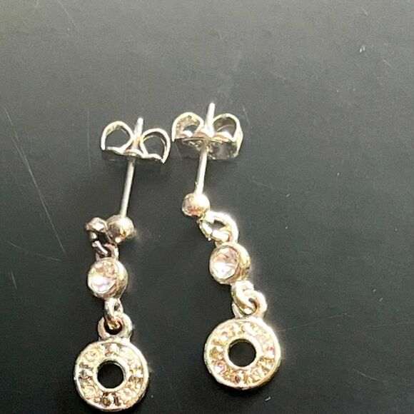 Avon deco pave stud earrings with cubic zirconia in silvertone - Picture 1 of 8